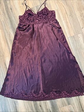 Cacique Vintage Wine Lace-Top Dress Slip 100%polyester